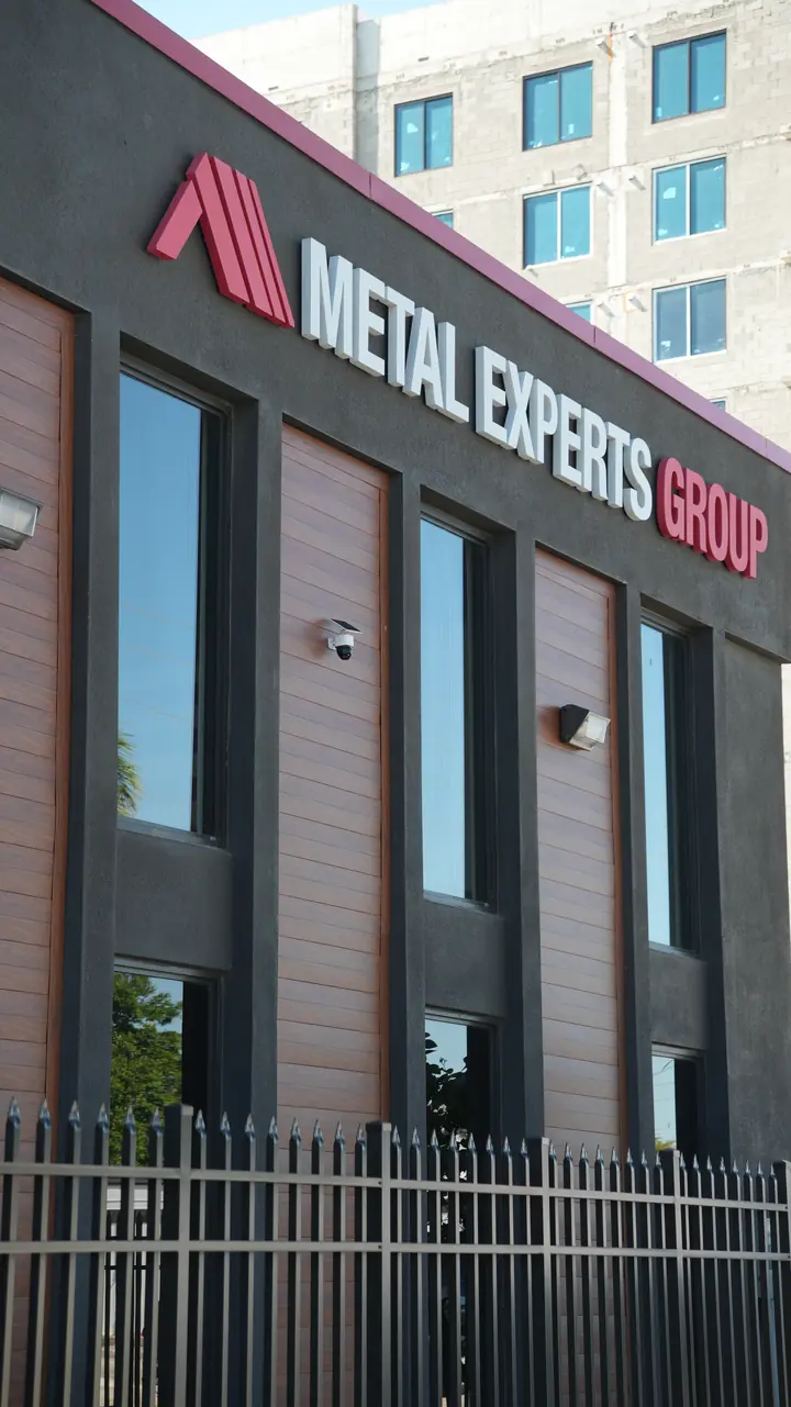 Vertical wood-look panel and window detail